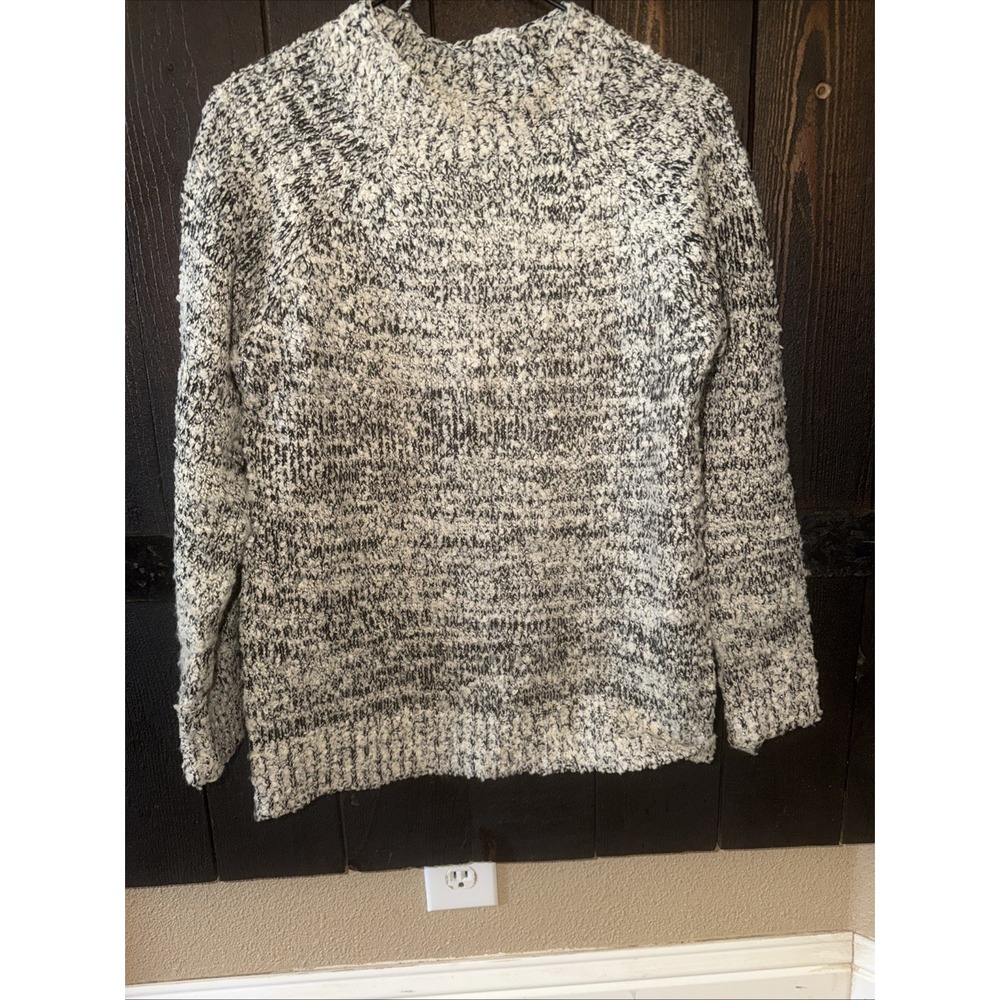 Romeo & Juliet Couture Sweater Womens Size Small Y2k Preppy R